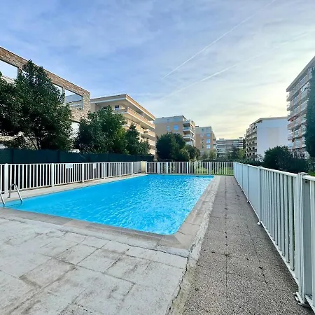 Le Lys - 4 Prs - Clim - Piscine - Parking Апартаменти Антіб