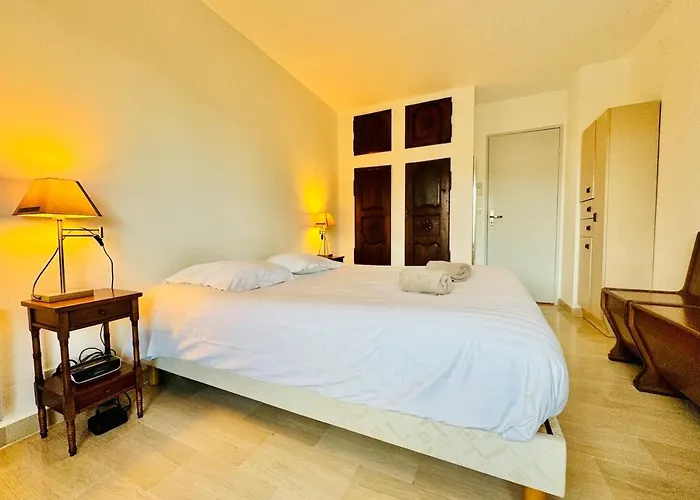 Апартаменти Le Lys - 4 Prs - Clim - Piscine - Parking *