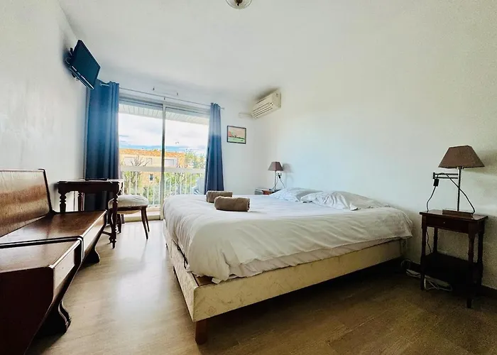 Le Lys - 4 Prs - Clim - Piscine - Parking Апартаменти Антіб