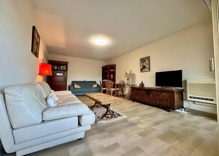 Le Lys - 4 Prs - Clim - Piscine - Parking Апартаменти *