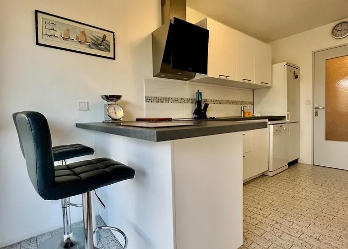 Le Lys - 4 Prs - Clim - Piscine - Parking Apartman *